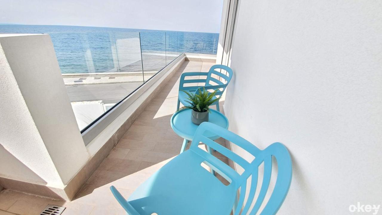 Villa Mediterranea Apartments - Seaview, Pool & Garden Bari Exterior photo