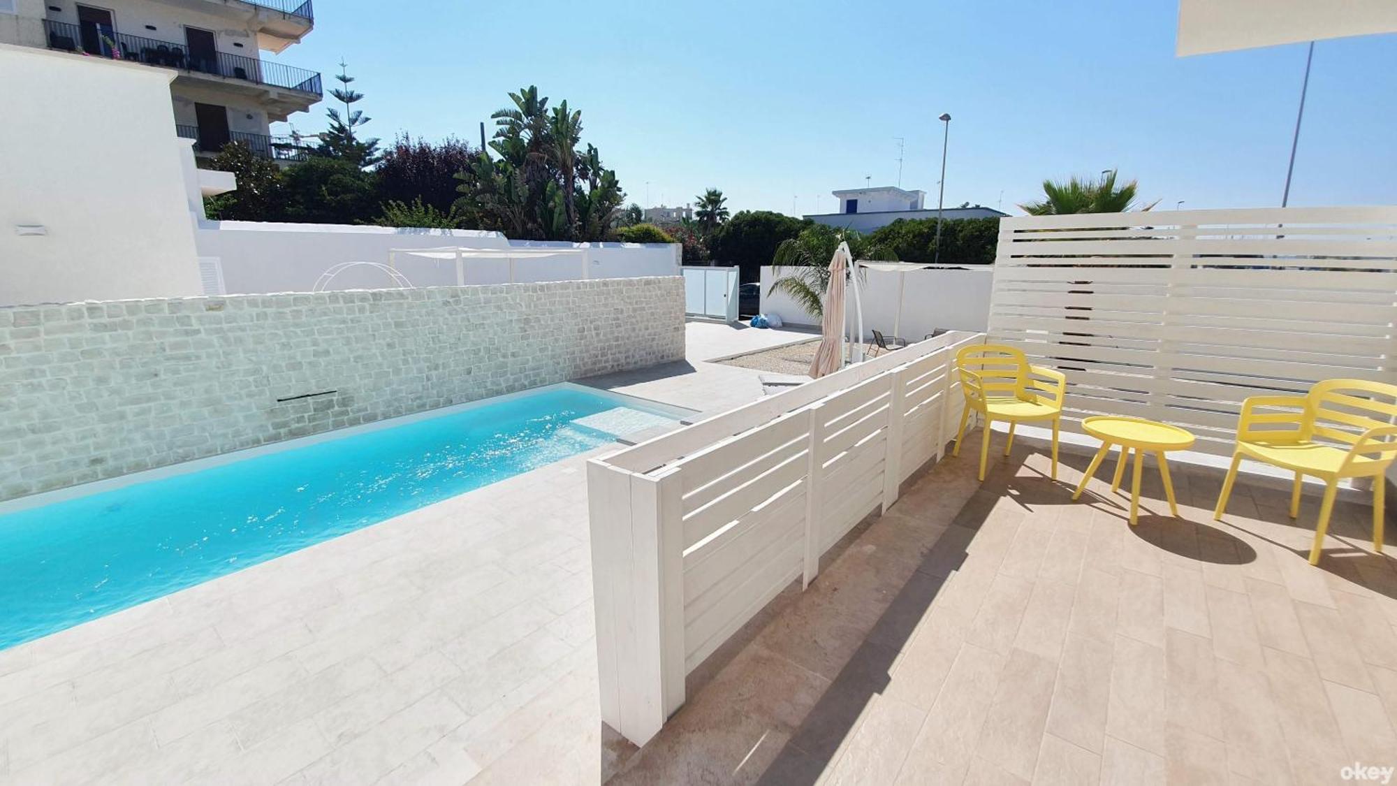 Villa Mediterranea Apartments - Seaview, Pool & Garden Bari Exterior photo