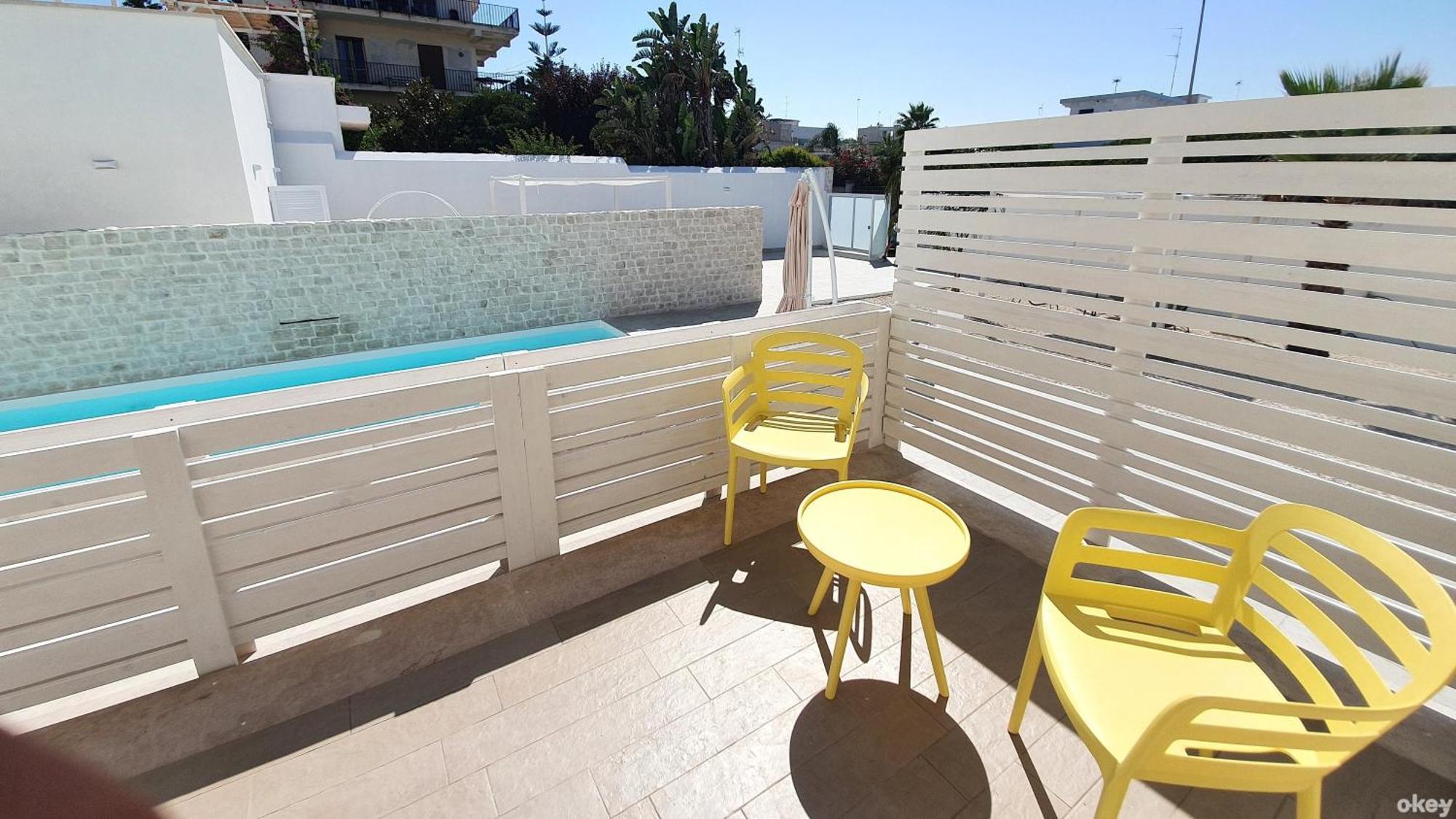 Villa Mediterranea Apartments - Seaview, Pool & Garden Bari Exterior photo